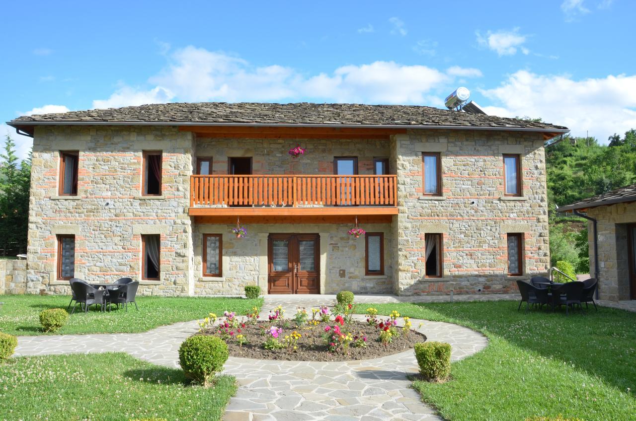 Kamenice Johnny Hotel מראה חיצוני תמונה