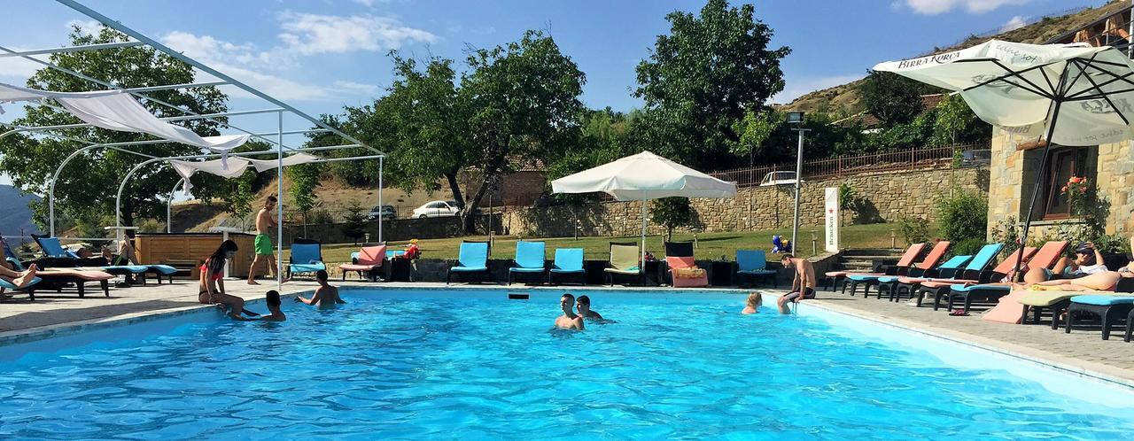 Kamenice Johnny Hotel מראה חיצוני תמונה