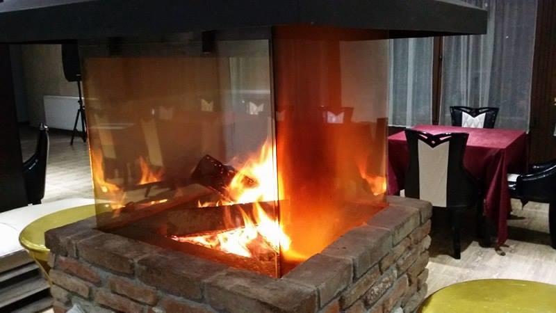 Kamenice Johnny Hotel מראה חיצוני תמונה