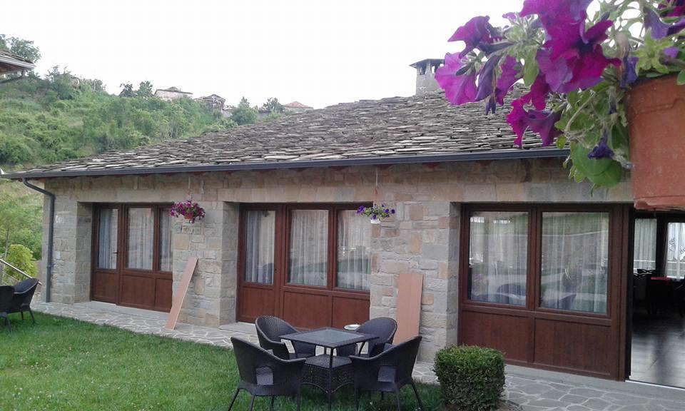 Kamenice Johnny Hotel מראה חיצוני תמונה